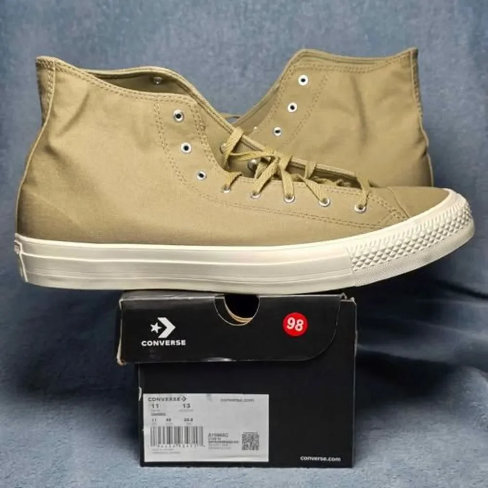 Converse fresh pair